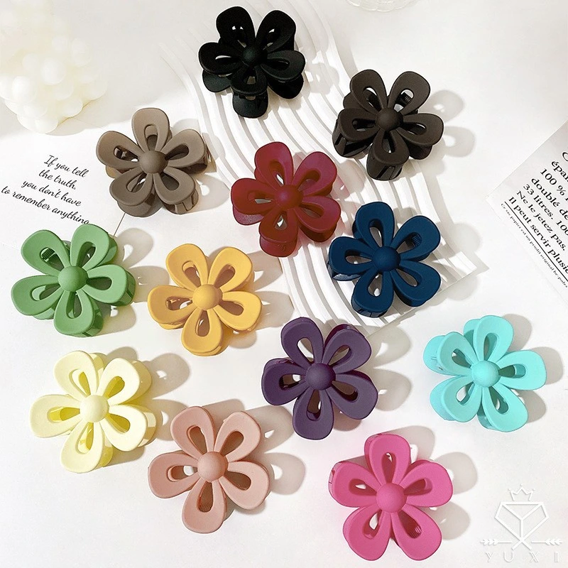 Hot Sale Women Flower Hair Clips Plastic Frosted Hollowed Matte Hair Claw Clips
