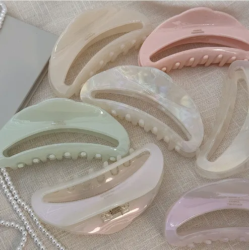 Wholesale Fashion Exquisite Large Jumbo Acetic Acid Hair Claw Custom Korean Geometric Hollow Acetate Big Claw Clips for Women 