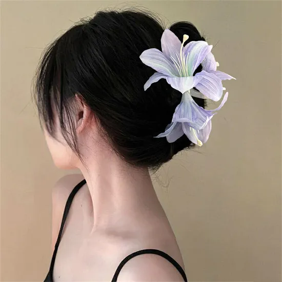 3D Simulation Lily Flower Plastic Hair Claw Clip for Fashion Hair Accessories 