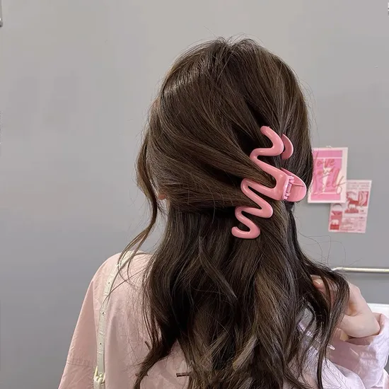 2024 New Fashion 10.5cm Large Wave Shape Hair Claw Clamps Candy Colors Acrylic Plastic Hair Claw Clips for Women 